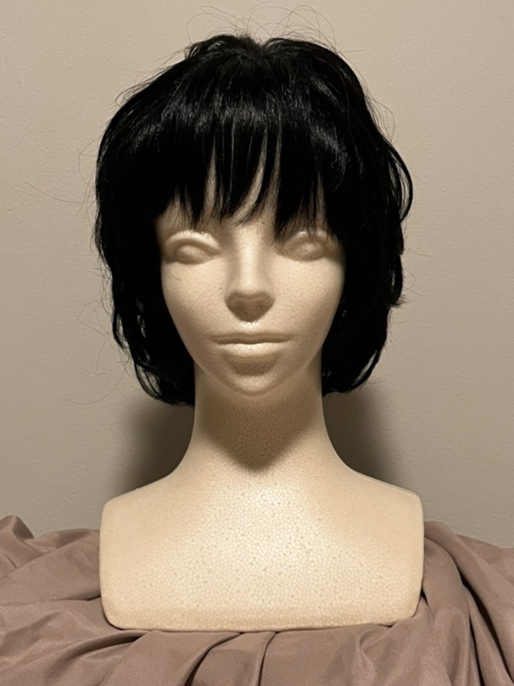 Short layered wig black W307